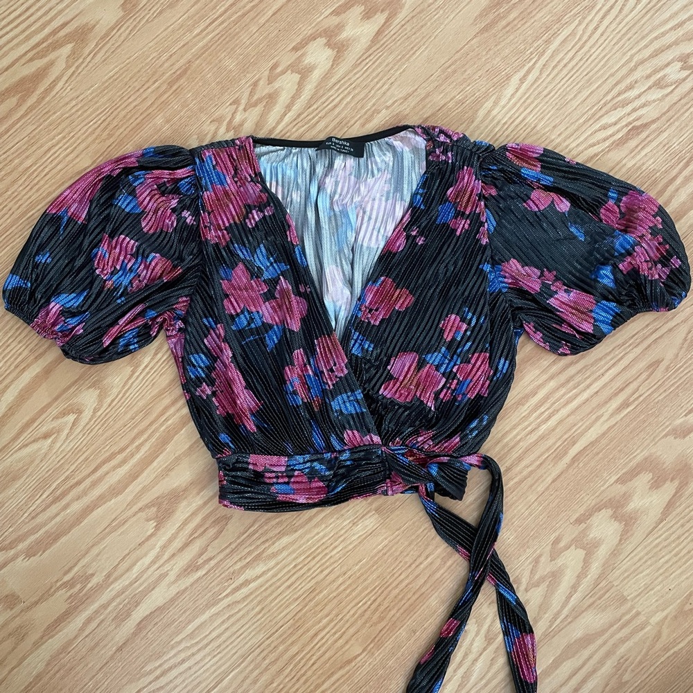 BERKSHA Floral Black and Pink Women's Top
